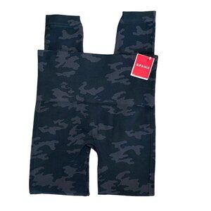 SPANX Look At Me Now Legging Women's‎ M Black Camo New Inseam 25.25" 9043